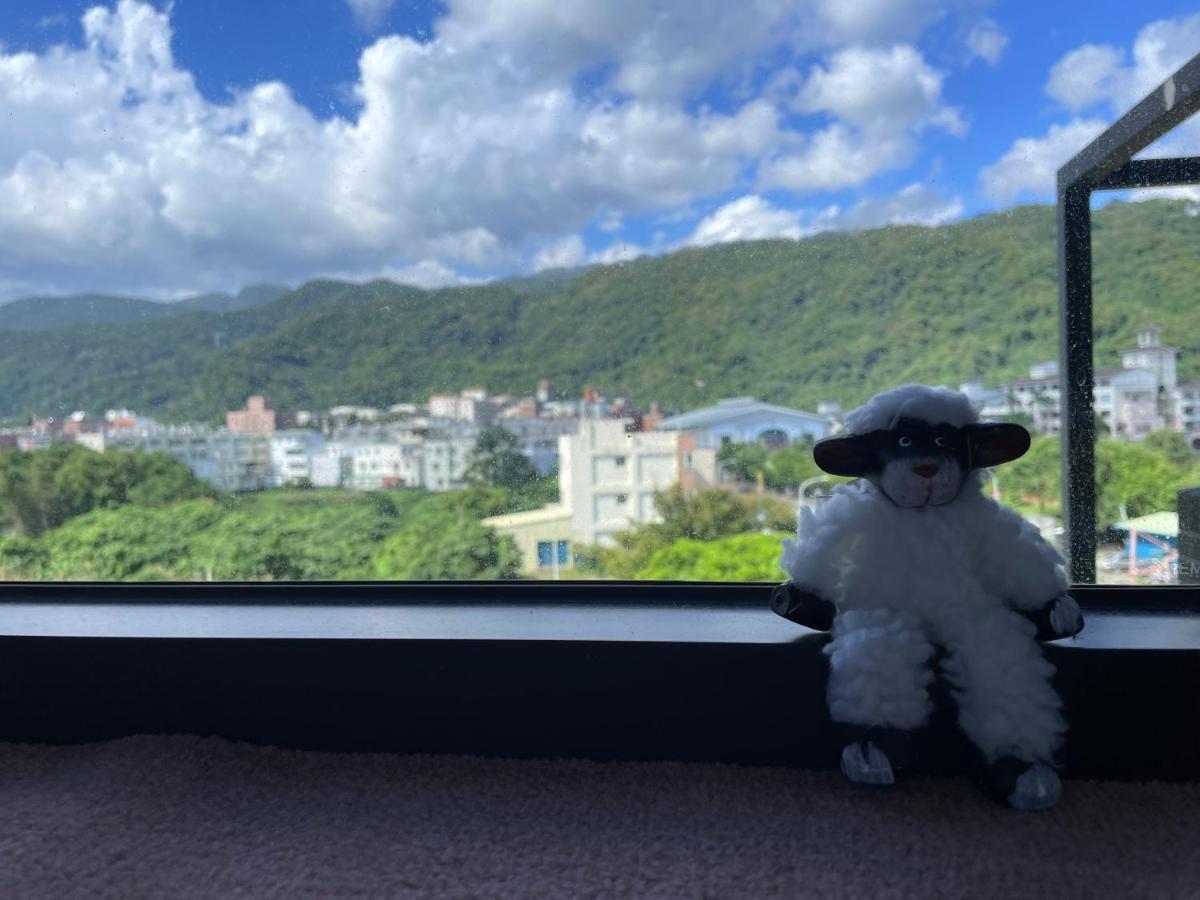 Toucheng Happyhouse頭城黑皮家 附早餐 Appartement Buitenkant foto