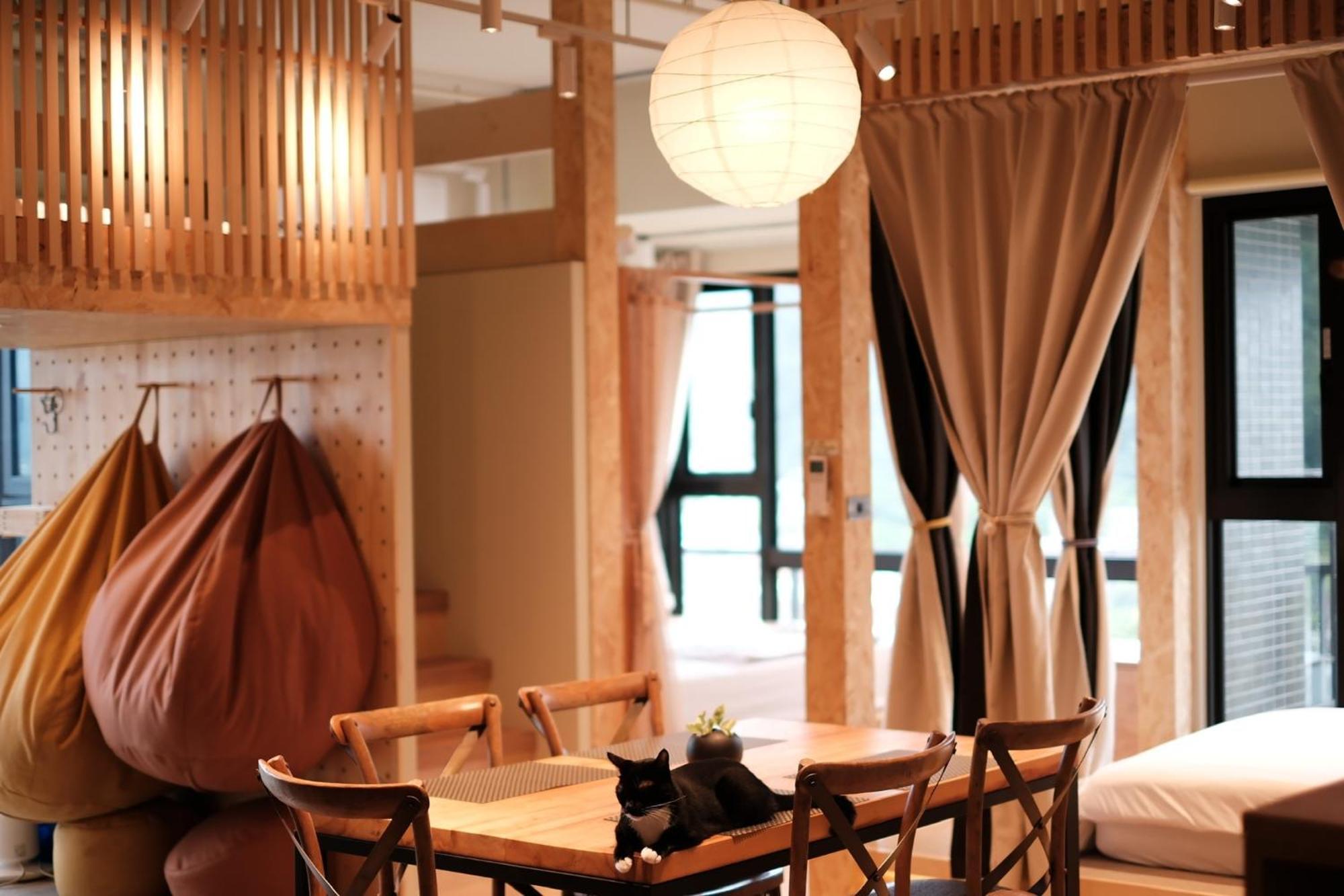 Toucheng Happyhouse頭城黑皮家 附早餐 Appartement Buitenkant foto