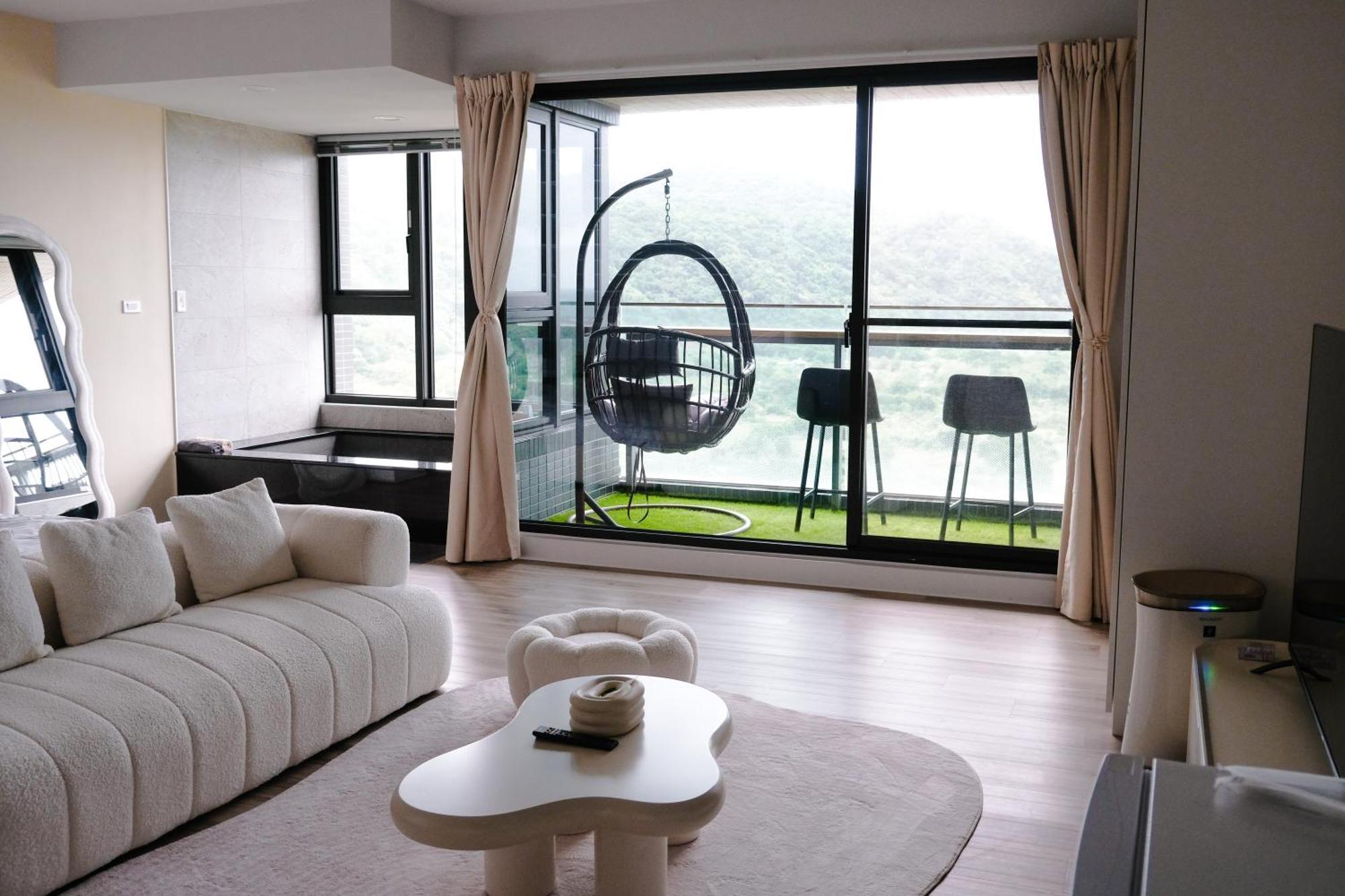 Toucheng Happyhouse頭城黑皮家 附早餐 Appartement Buitenkant foto